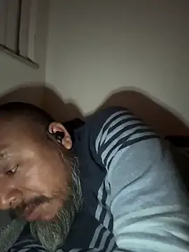 julio_p — Jugar con mi polla y cum