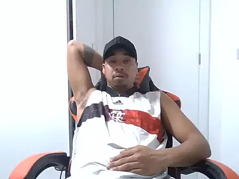 JUNINHOLEKEJR from StripChat