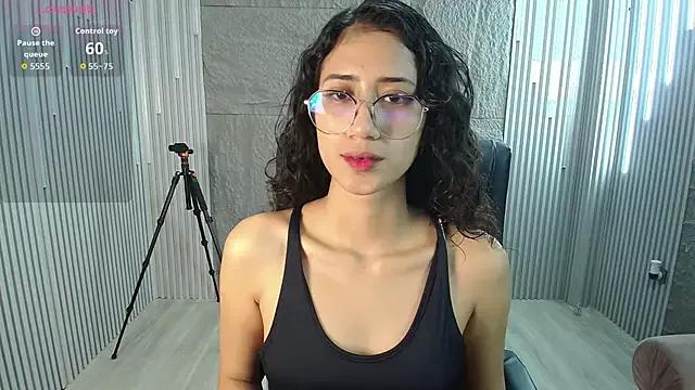 Freechat KaitlynLoveCam on StripChat