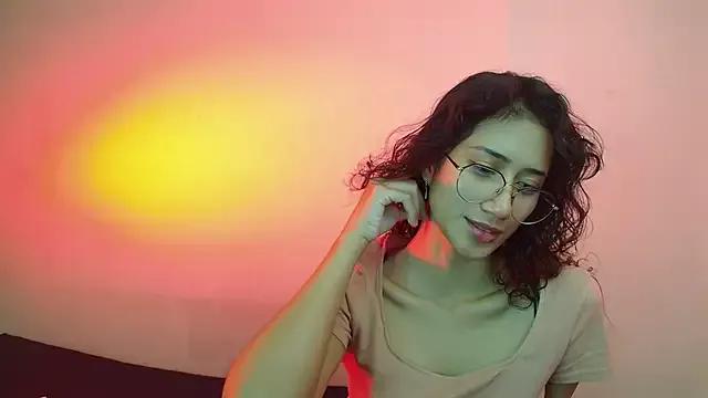 Freechat KaitlynLoveCam on StripChat