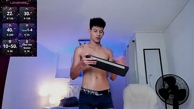 KamiSuarez on StripChat