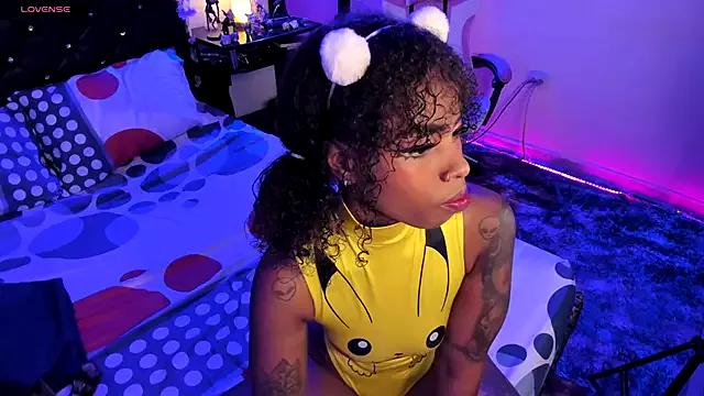 kary_bunny3 on StripChat