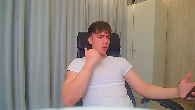 KellenWest on StripChat