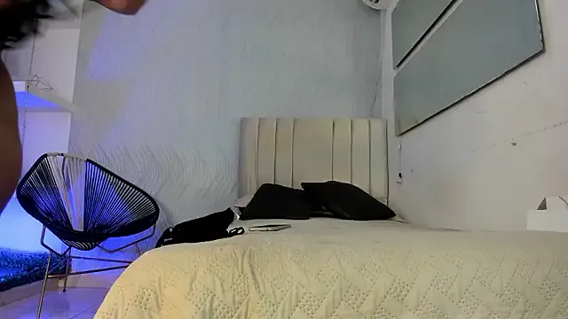 keyla_mejia — SPREAD MY ASS