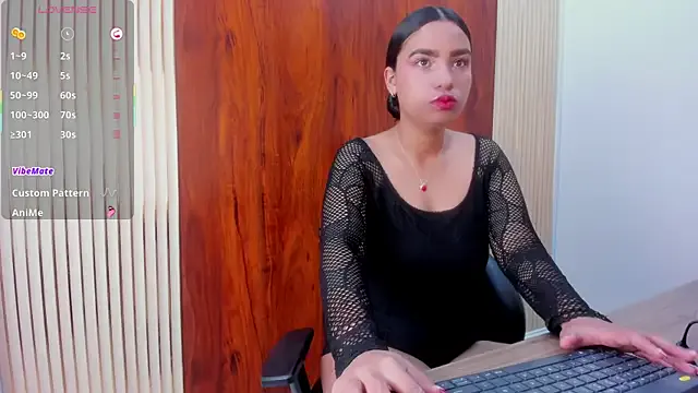 KhateAndersson on StripChat