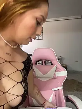 Kiarhatrixie1 — SHOW NAKED