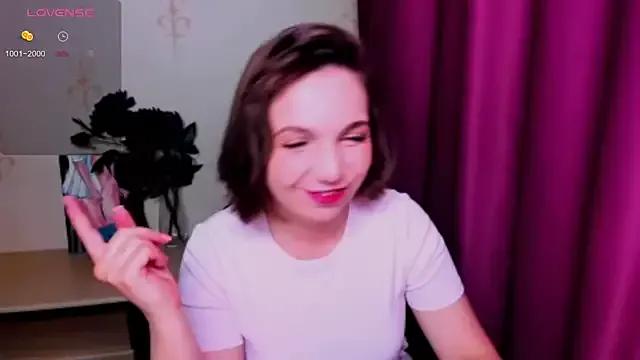 KindHazelHere_ on StripChat 