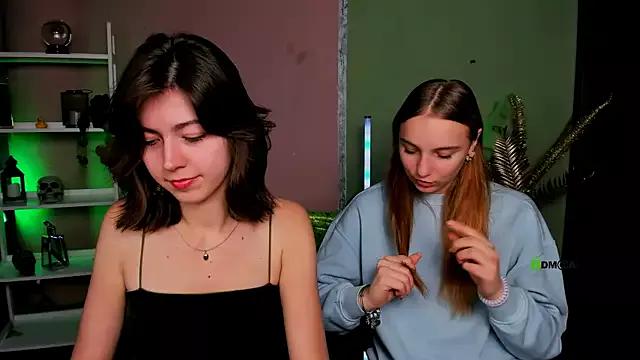 kitniss_dreamy from StripChat