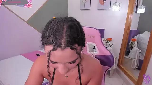 kitty_kayo on StripChat 