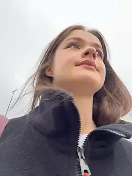 Sweet KittyQueeny wants you to fuck their body now KittyQueeny from StripChat