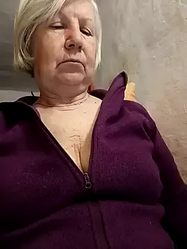 KlaudiaDarling — Private on StripChat