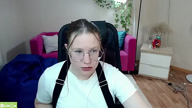 kuri_u — show your thigh