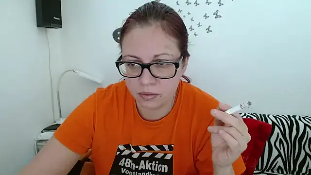 LadyHellene on StripChat