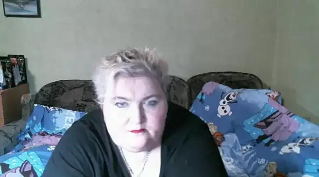 Lana555 on StripChat 