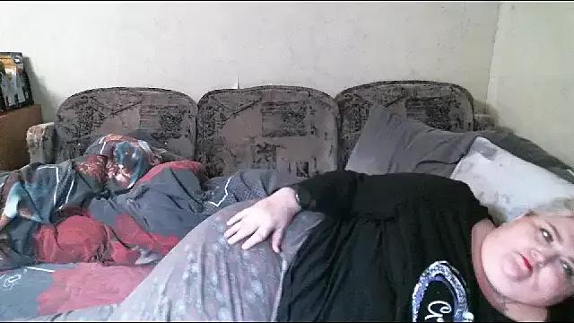 Lana555 on StripChat 