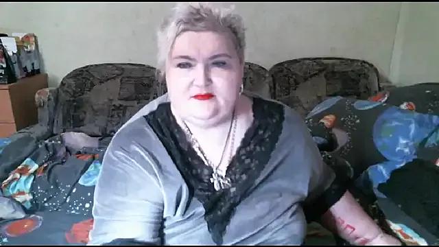 Lana555 on StripChat 