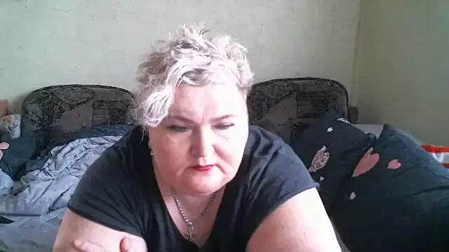 Lana555 on StripChat 