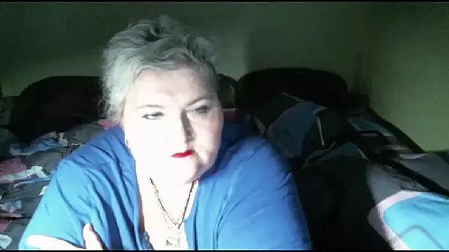 Lana555 on StripChat 