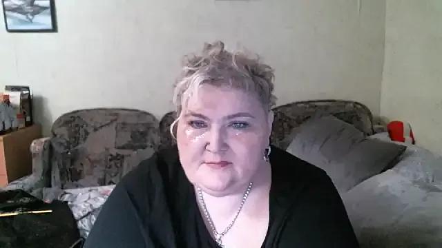 Lana555 on StripChat 