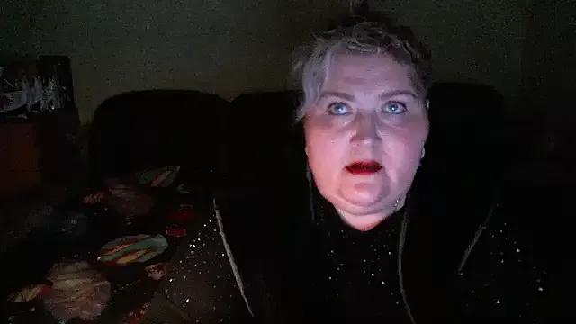 Lana555 on StripChat 