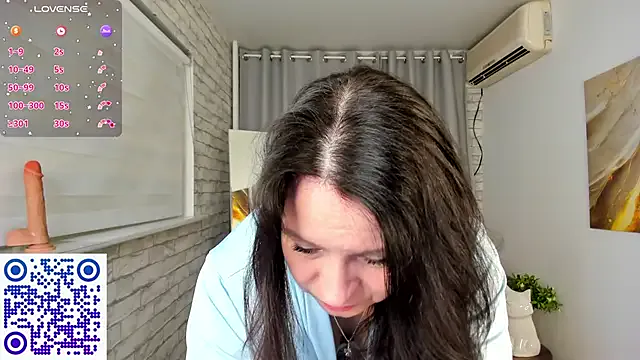 Lea_shadom — Licking sweet fingers