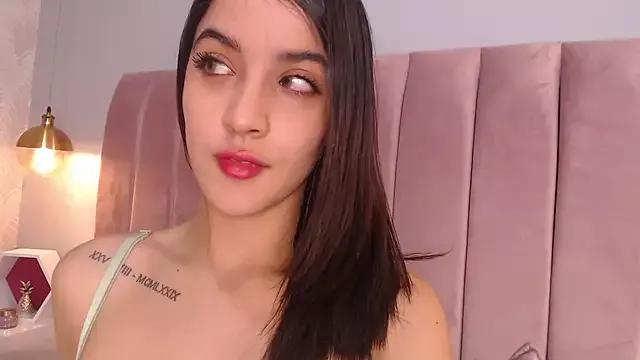 LeenaBrown on StripChat 