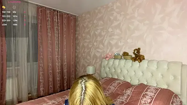 LenitaTumblin — lick and bite my lips