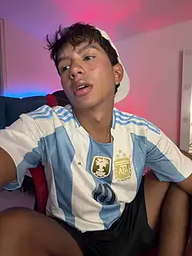 Leonarrrd_01 — jerk off and 1 finger in ass