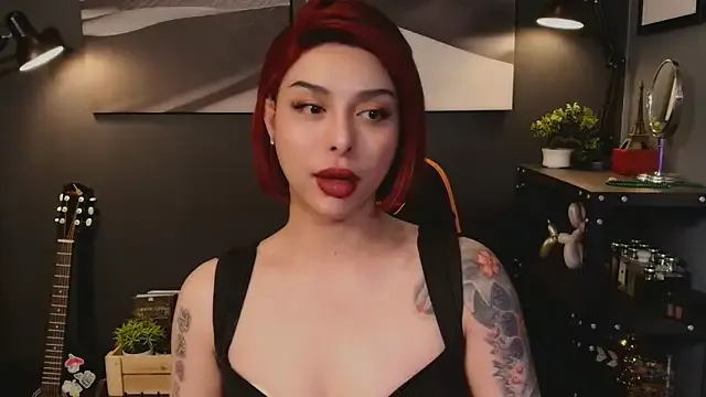 LetisiaRocks on StripChat