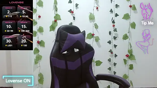 Liaroberts1