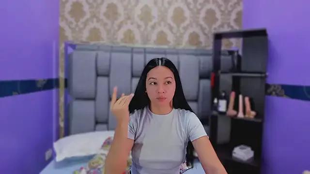 Lila_Pinky on StripChat