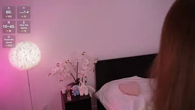 Lilly_Colins on StripChat 