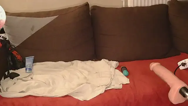 liloucamchaudee on StripChat