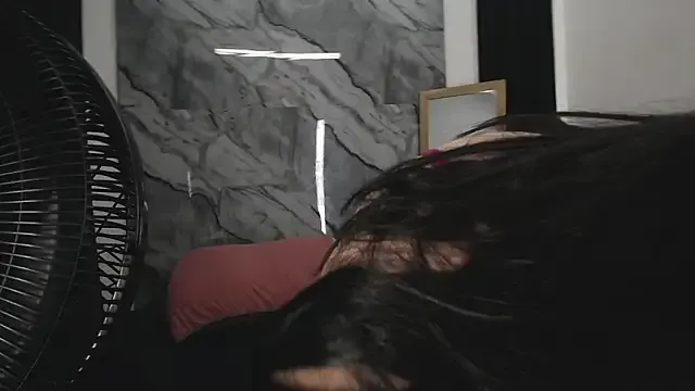 linda-Clemont — Milk on my ass