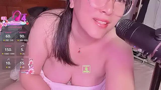 Liqinqin on StripChat 