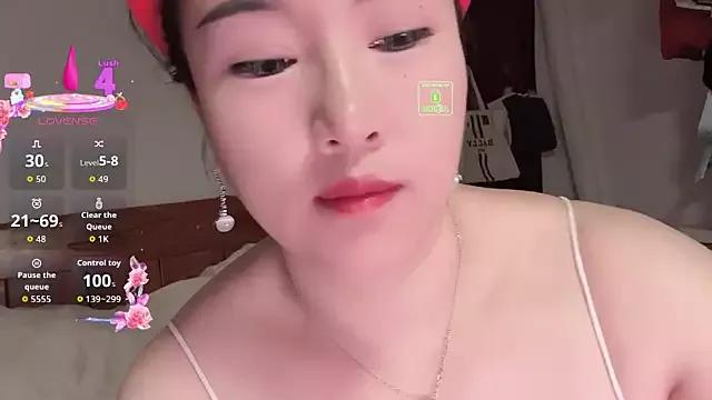 Liqinqin on StripChat 