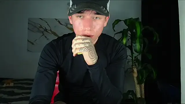 Logan_sixxer