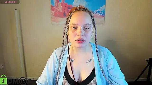 Looly_Rise on StripChat 