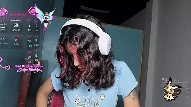 Lovelyamyy from StripChat