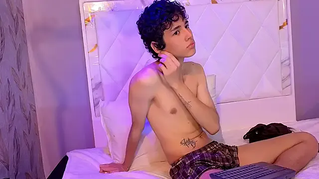 Luca_Moon_ — OIL IN MY BODY