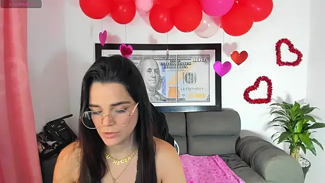 LucianaMoreau — SWEET BLOWJOB + SPIT IN BOOBS