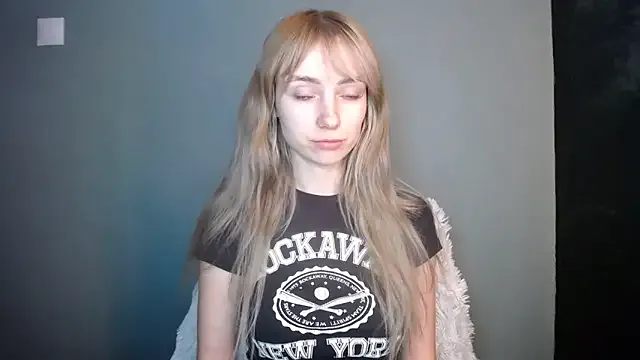 LuciaYoung — SEXY TEASE
