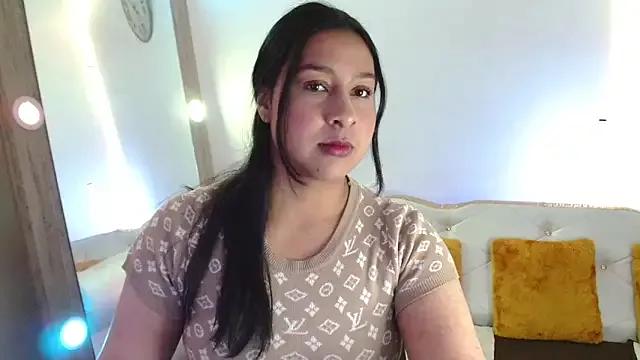 Luna_Celeste01 from StripChat