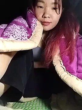 lylylove on StripChat 