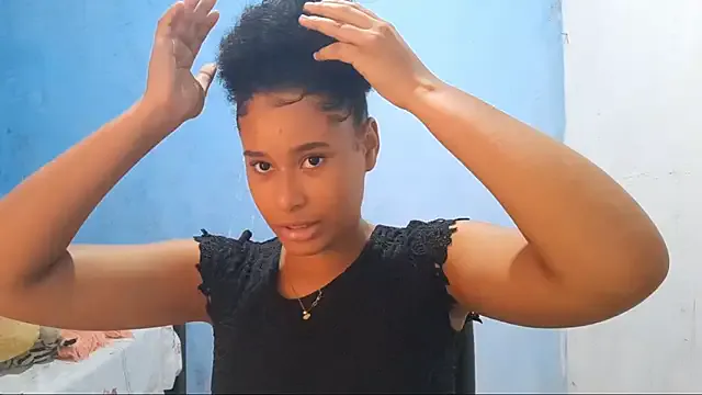 MadelynStamant — Air Kiss