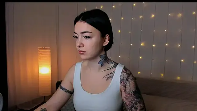 Magic_Allie on StripChat