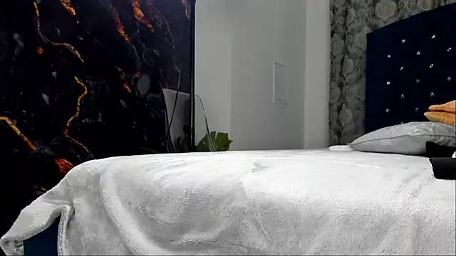 Hot MalinaMaze wants you to fuck her body now MalinaMaze from StripChat