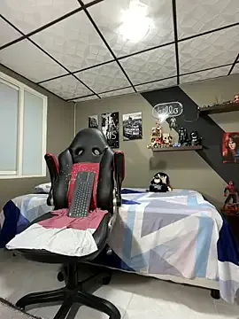 marcel_crawford96 — NAKED AND PLAY WITH MY DICK AND ASS