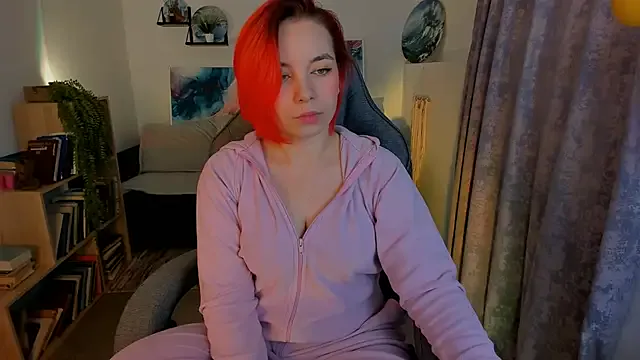 MarcelineChi on StripChat