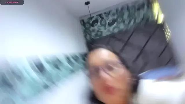 Freechat MarilynMiilf_ on StripChat